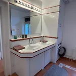 Zum Hoelltor Апартаменты *