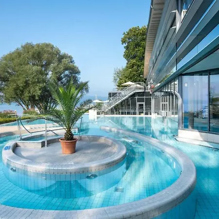 Zum Hoelltor Apartman