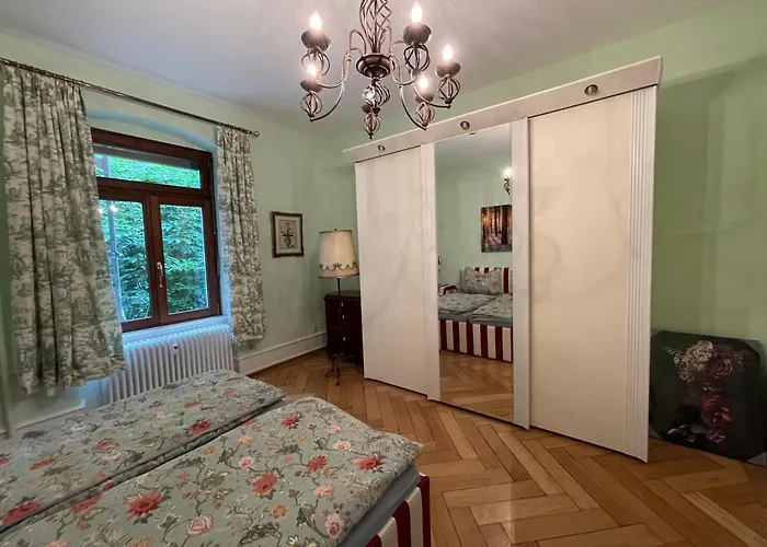 Zum Hoelltor * Uberlingen